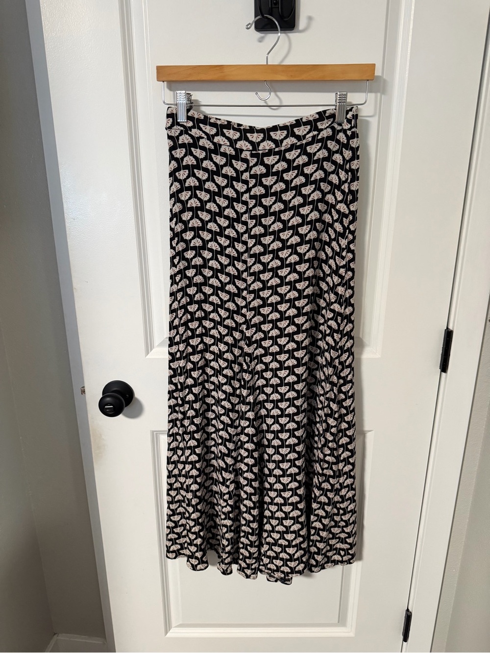 bobeau lightweight printed Maxi Skirt